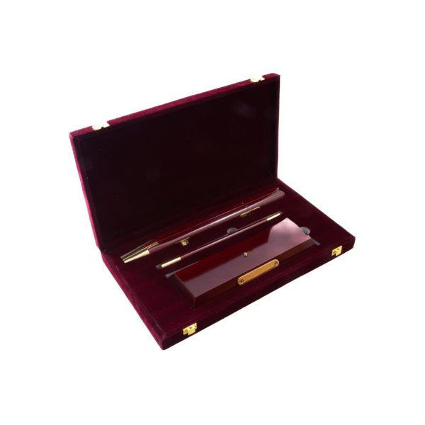 Miniature Rosewood finish Pace Stick & Stand, in a presentation Box - Image 3